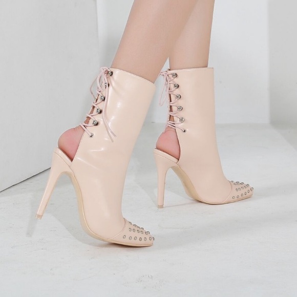 Shoes - 🛍Corset open back bootie